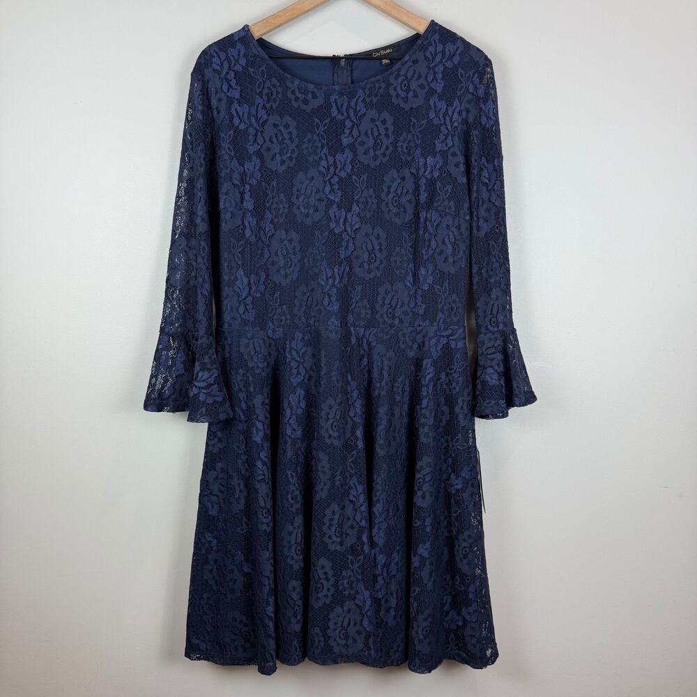 City Studio Dress Womens 14 Navy Blue Floral Lace Stretch Bell Sleeve Mature NWT